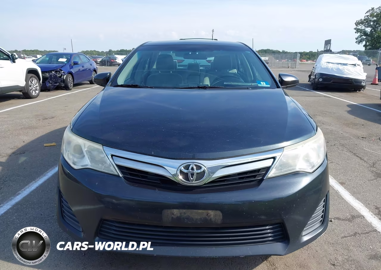 2012 Toyota Camry Le VIN:4T1BF1FK1CU136152 - 12