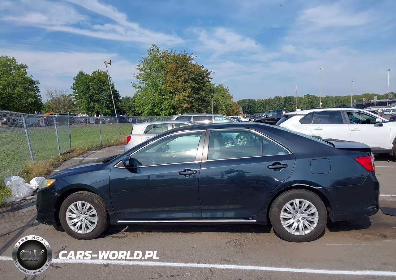 2012 Toyota Camry Le VIN:4T1BF1FK1CU136152 - 14