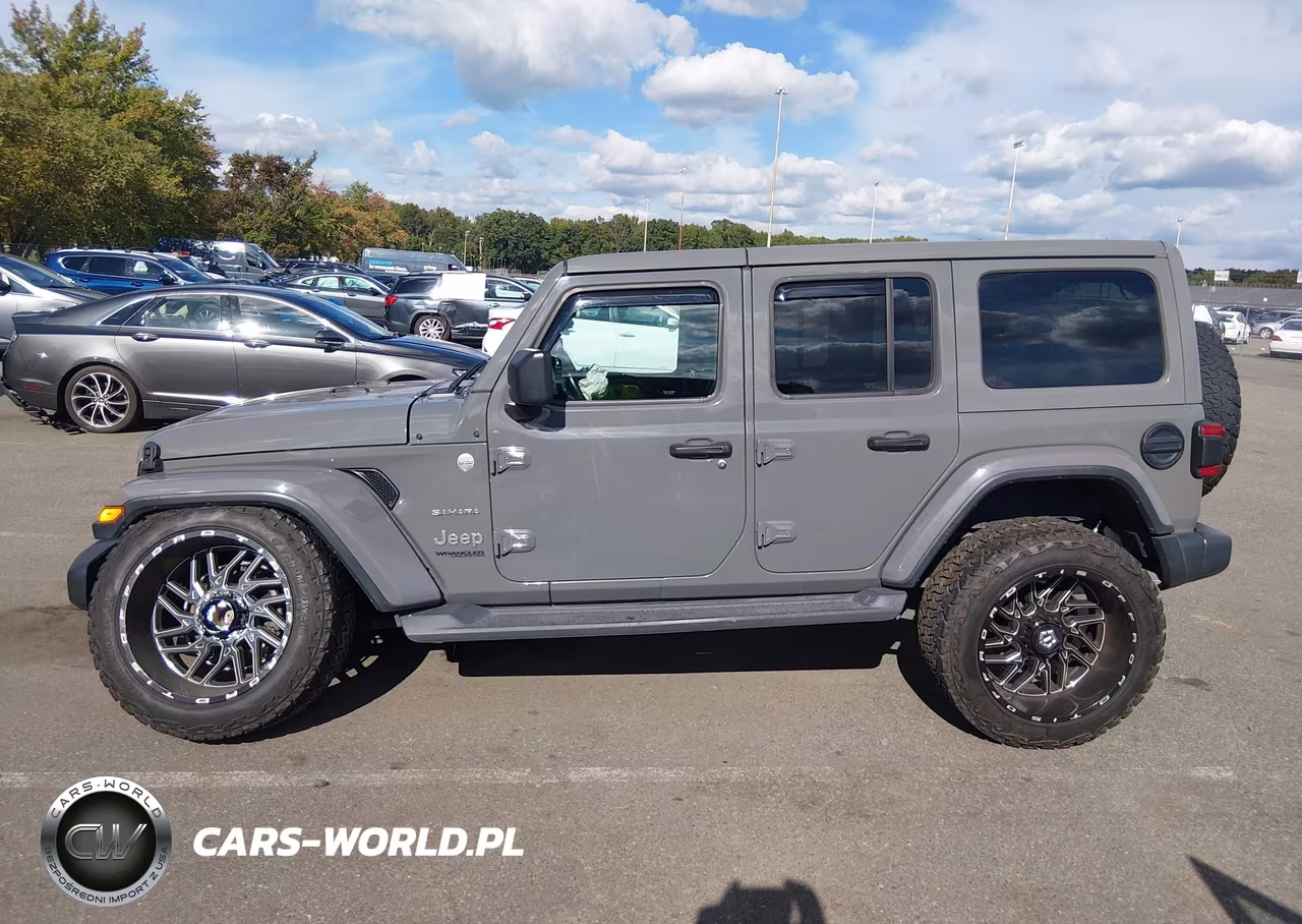 2018 Jeep Wrangler Unlimited Sahara 4X4 VIN:1C4HJXEN9JW292100 - 14