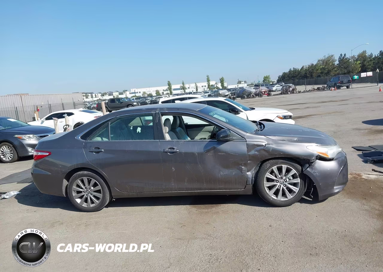 2017 Toyota Camry Xle VIN:4T1BF1FK1HU674972 - 18