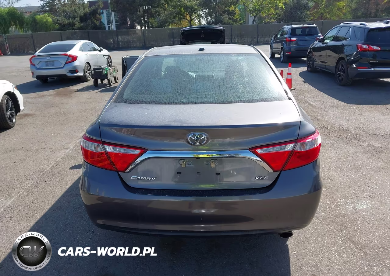 2017 Toyota Camry Xle VIN:4T1BF1FK1HU674972 - 21