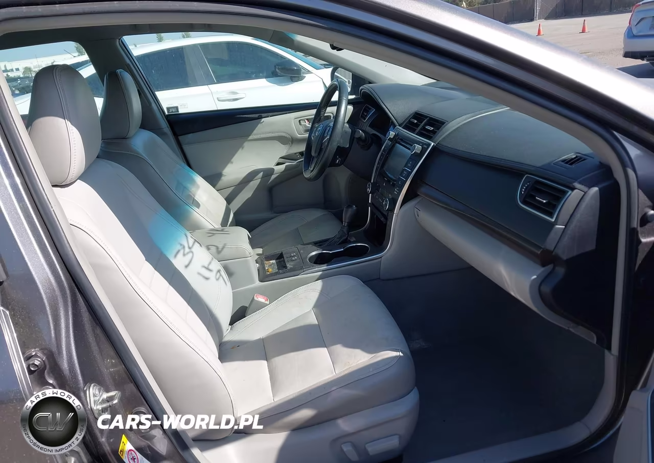 2017 Toyota Camry Xle VIN:4T1BF1FK1HU674972 - 5