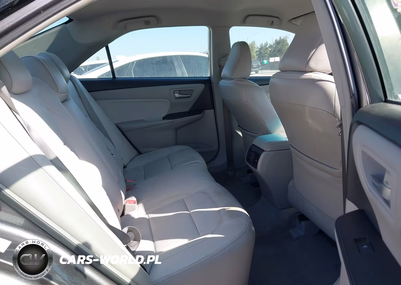 2017 Toyota Camry Xle VIN:4T1BF1FK1HU674972 - 8