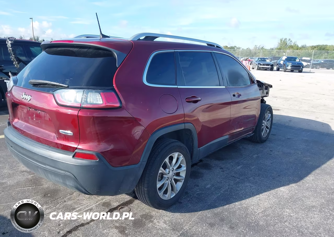 2019 Jeep Cherokee Latitude Fwd VIN:1C4PJLCB4KD285436 - 4