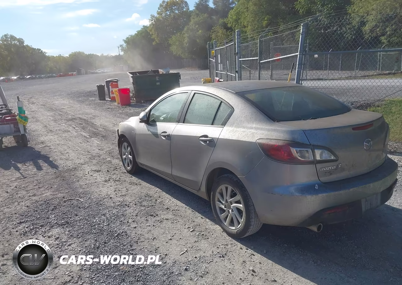 2011 Mazda Mazda3 I Touring VIN:JM1BL1VF3B1361223 - 3