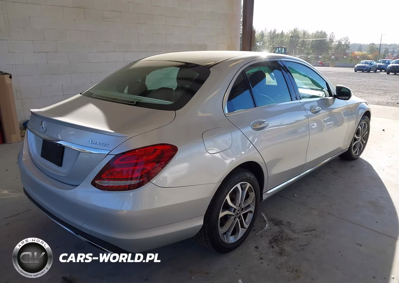 2017 Mercedes-Benz C 300 4Matic VIN:55SWF4KB5HU224052 - 4