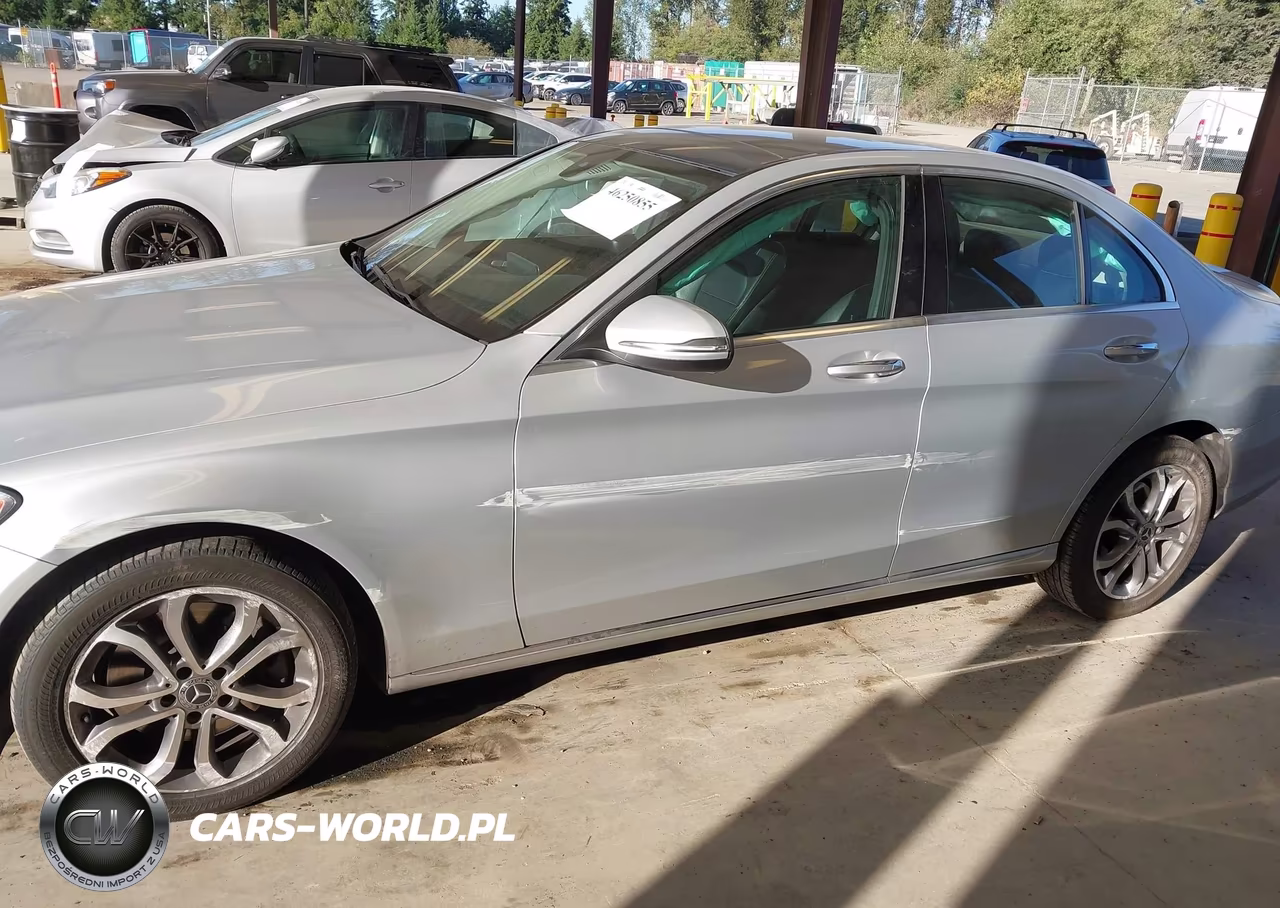 2017 Mercedes-Benz C 300 4Matic VIN:55SWF4KB5HU224052 - 6