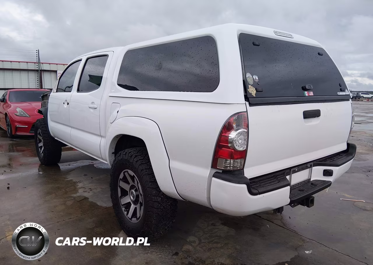 2012 Toyota Tacoma Base V6 VIN:5TFLU4EN6CX025896 - 3