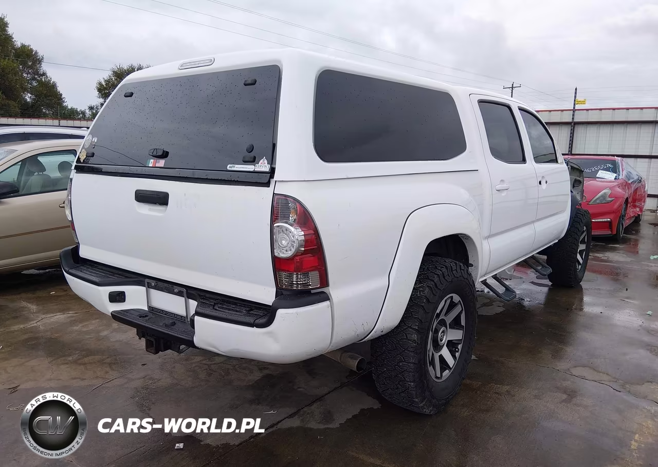 2012 Toyota Tacoma Base V6 VIN:5TFLU4EN6CX025896 - 4