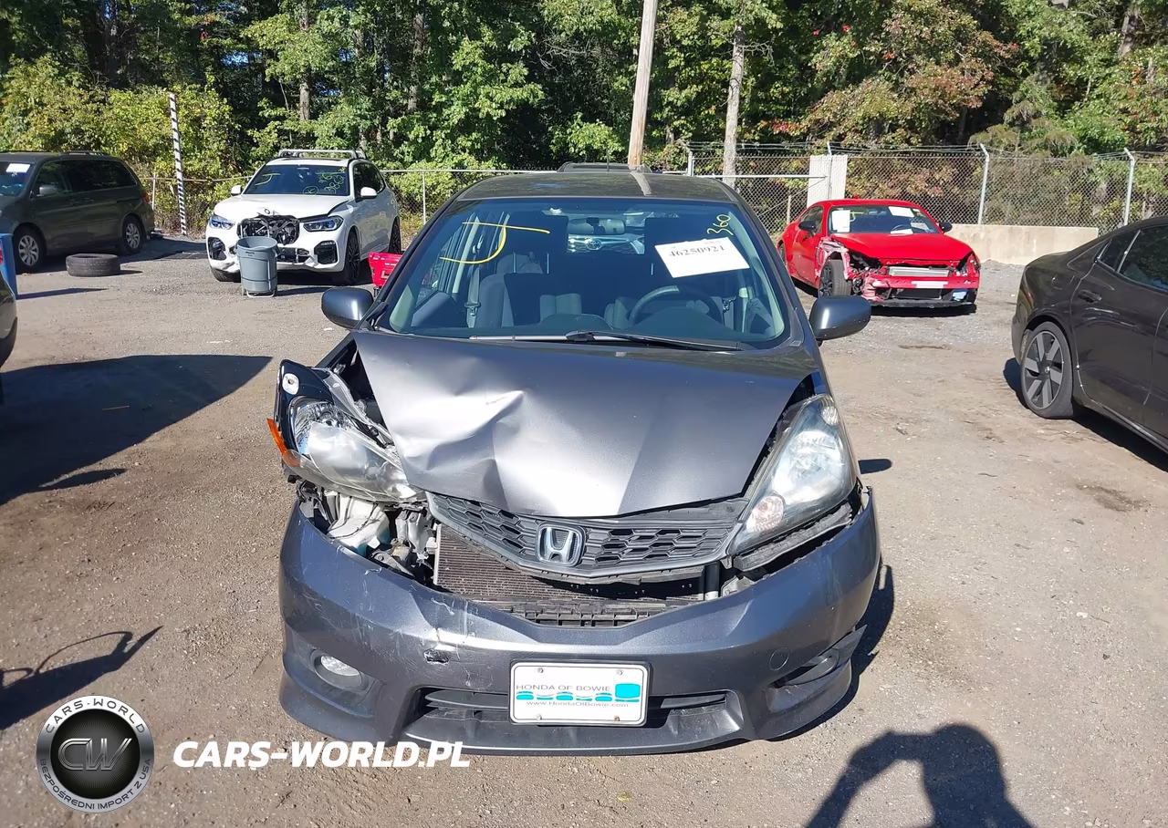2012 Honda Fit Sport VIN:JHMGE8H57CC013361 - 12