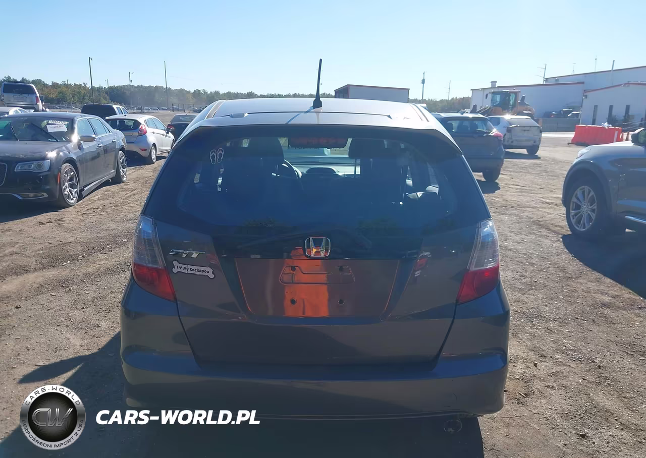 2012 Honda Fit Sport VIN:JHMGE8H57CC013361 - 16