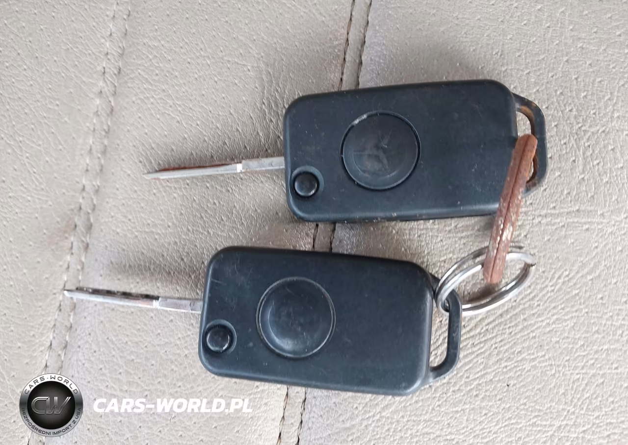 1997 Mercedes-Benz E 300 Diesel VIN:WDBJF20F8VA303188 - 11