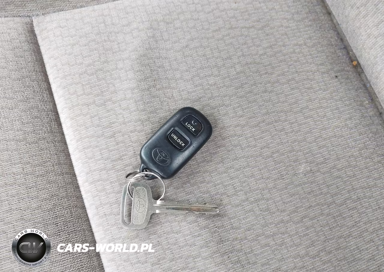 2004 Toyota Corolla Le VIN:2T1BR32E74C297305 - 11