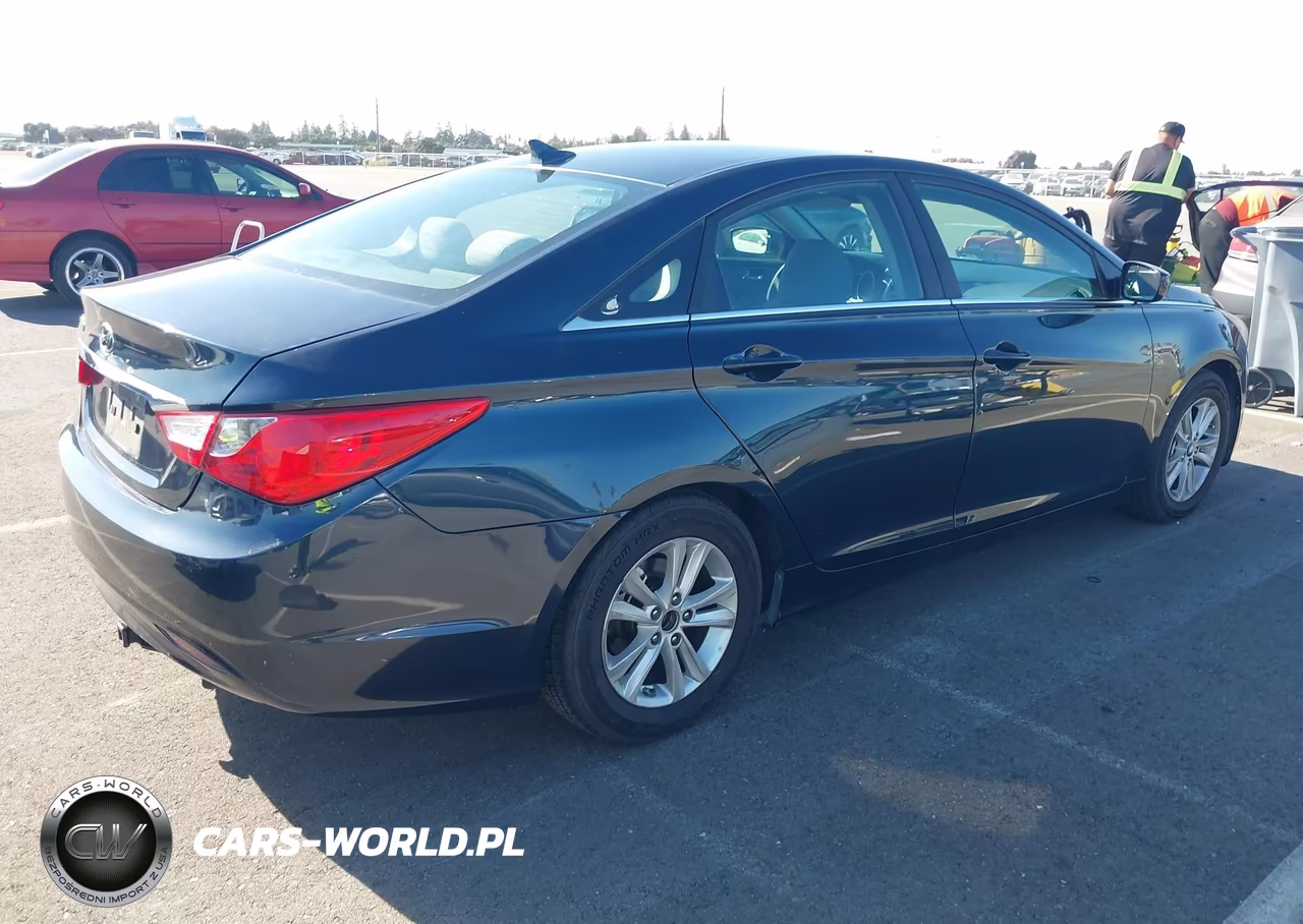 2011 Hyundai Sonata Gls VIN:5NPEB4AC3BH187675 - 4
