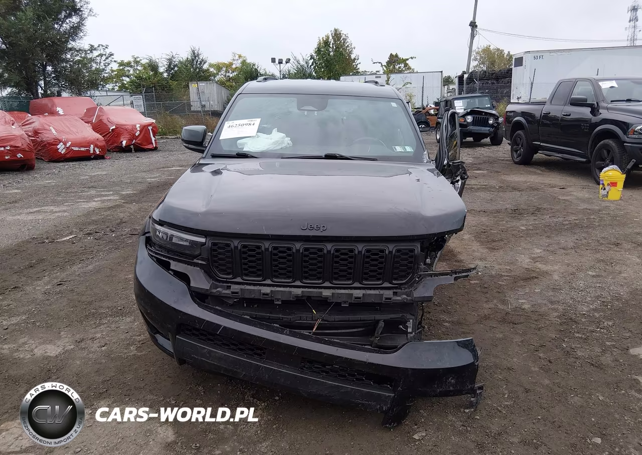 2022 Jeep Grand Cherokee L Altitude 4X4 VIN:1C4RJKAG8N8525778 - 13