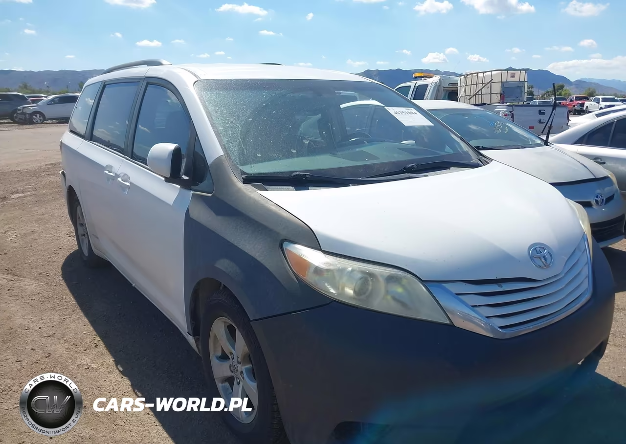 2015 Toyota Sienna Le 8 Passenger – zdjęcie 1 z 16