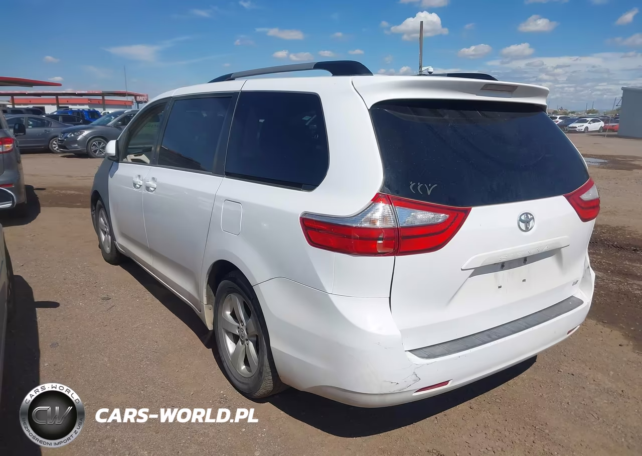 2015 Toyota Sienna Le 8 Passenger VIN:5TDKK3DC4FS618761 - 3