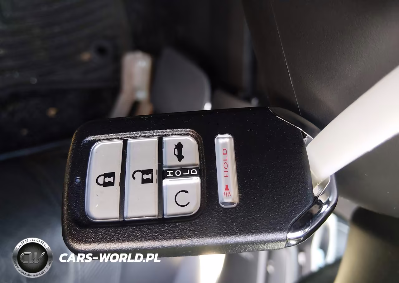 2019 Honda Civic Sport Touring VIN:SHHFK7H94KU223192 - 11