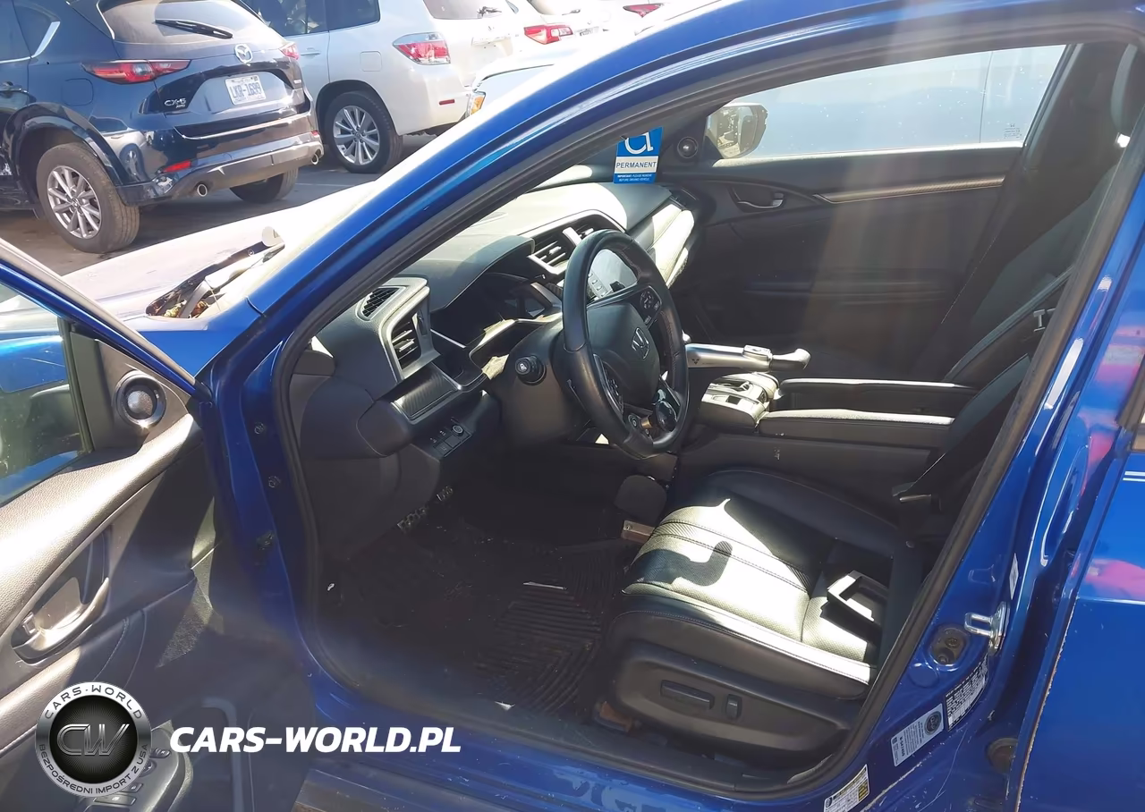 2019 Honda Civic Sport Touring VIN:SHHFK7H94KU223192 - 5