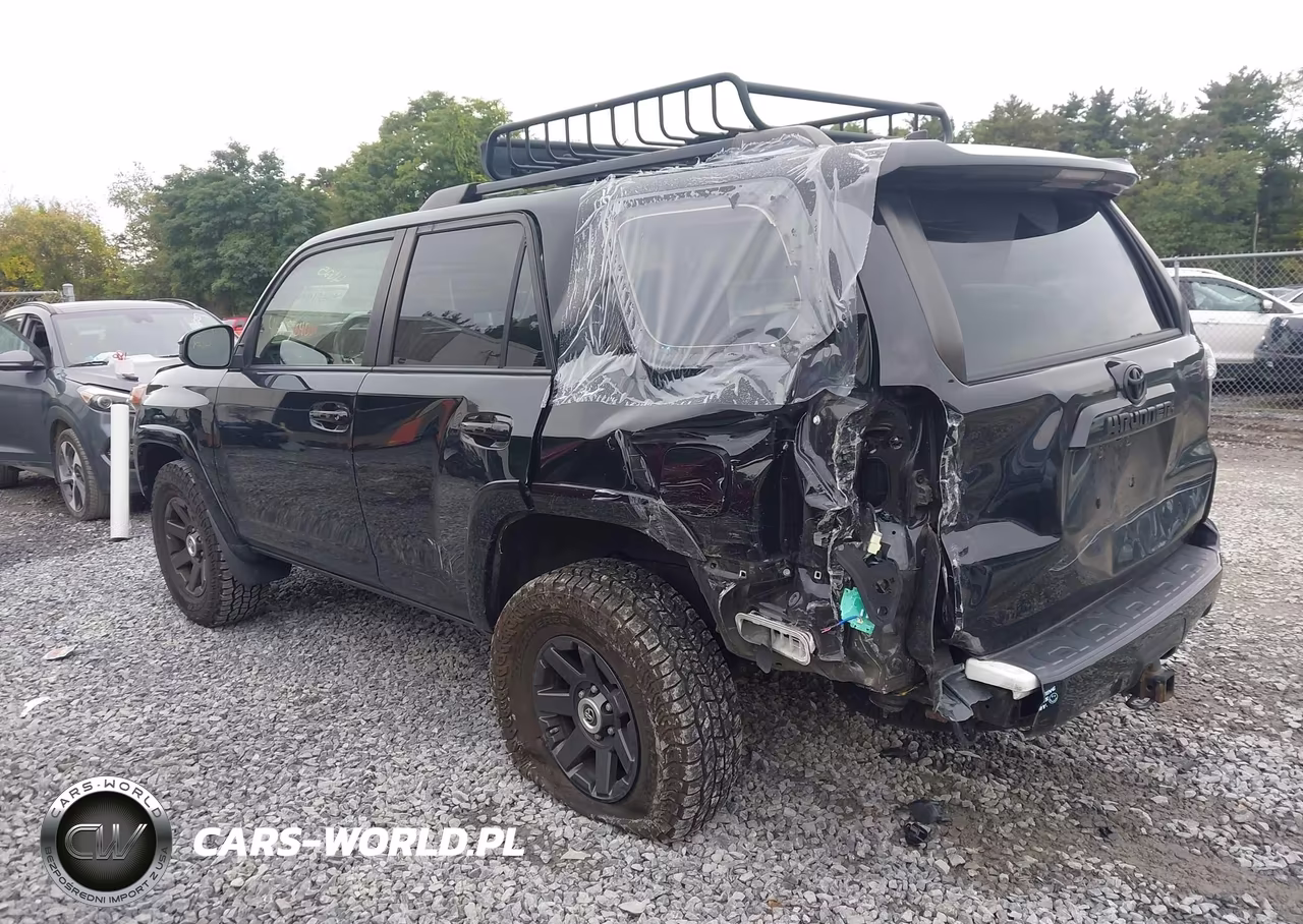 2021 Toyota 4Runner Trail Special Edition VIN:JTEBU5JR4M5912917 - 3