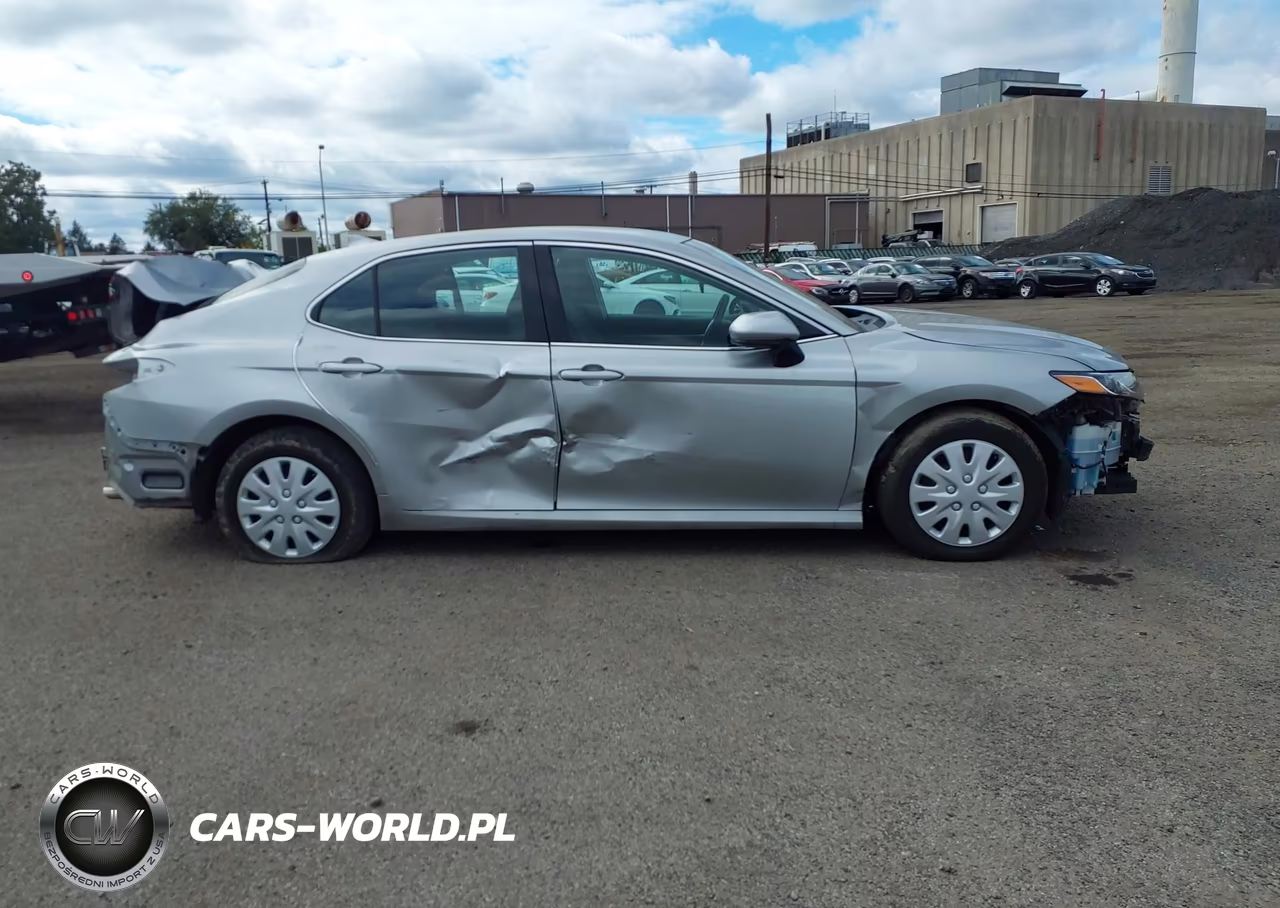 2021 Toyota Camry Le VIN:4T1C11AK9MU583839 - 13
