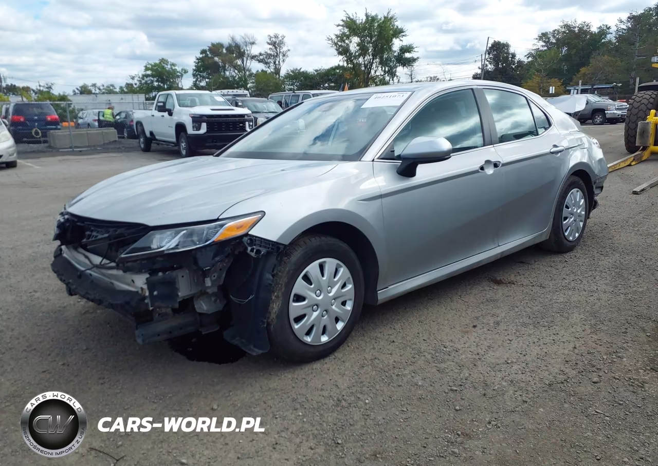 2021 Toyota Camry Le VIN:4T1C11AK9MU583839 - 2