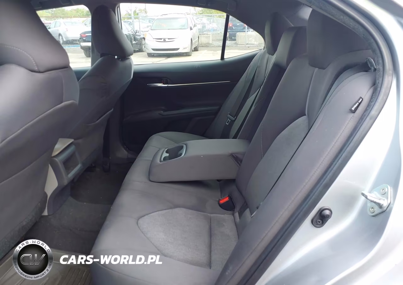 2021 Toyota Camry Le VIN:4T1C11AK9MU583839 - 8