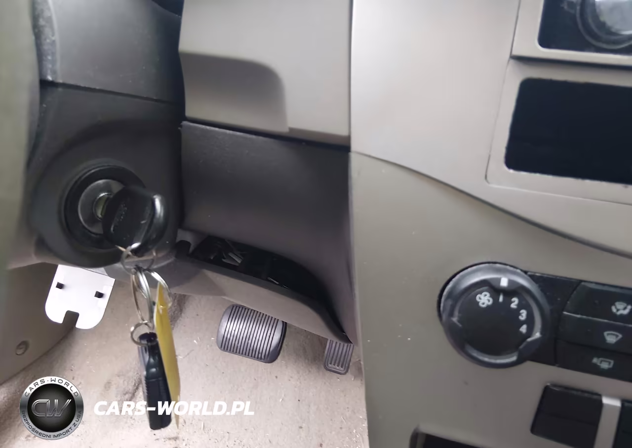 2008 Ford Focus Se-Ses VIN:1FAHP35N98W287616 - 11