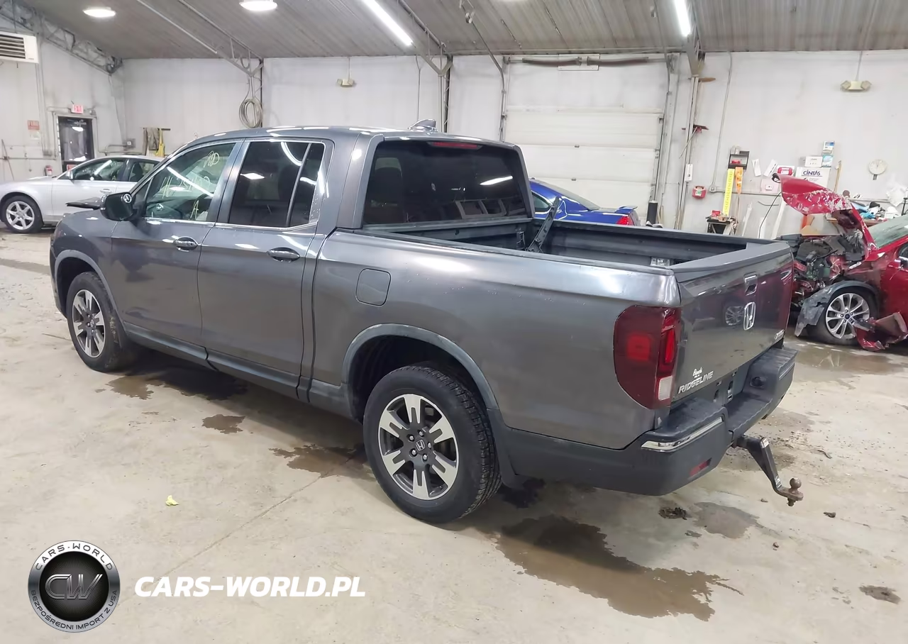 2017 Honda Ridgeline Rtl-T VIN:5FPYK3F6XHB028211 - 3