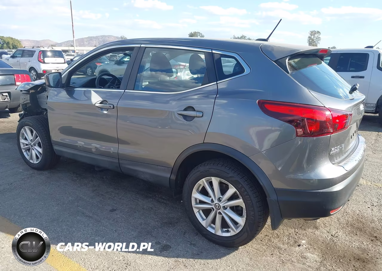 2019 Nissan Rogue Sport S VIN:JN1BJ1CP0KW232461 - 3