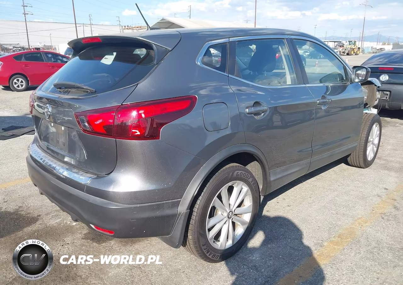 2019 Nissan Rogue Sport S VIN:JN1BJ1CP0KW232461 - 4