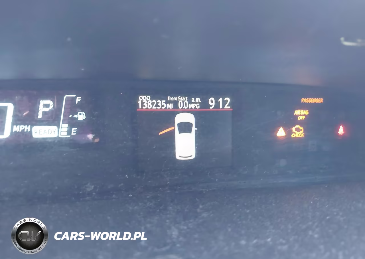 2014 Toyota Prius C Two VIN:JTDKDTB31E1068671 - 7