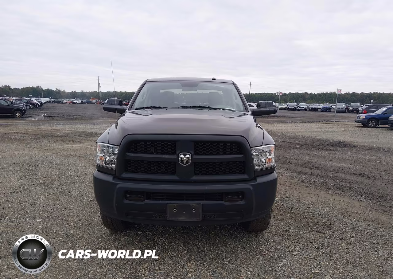 2018 Ram 3500 Tradesman 4X4 8' Box VIN:3C63R3GT8JG285247 - 17