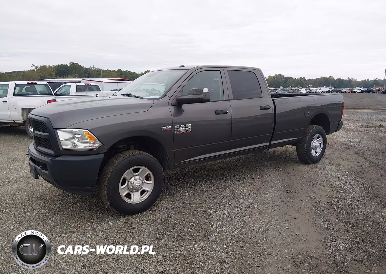 2018 Ram 3500 Tradesman 4X4 8' Box VIN:3C63R3GT8JG285247 - 2