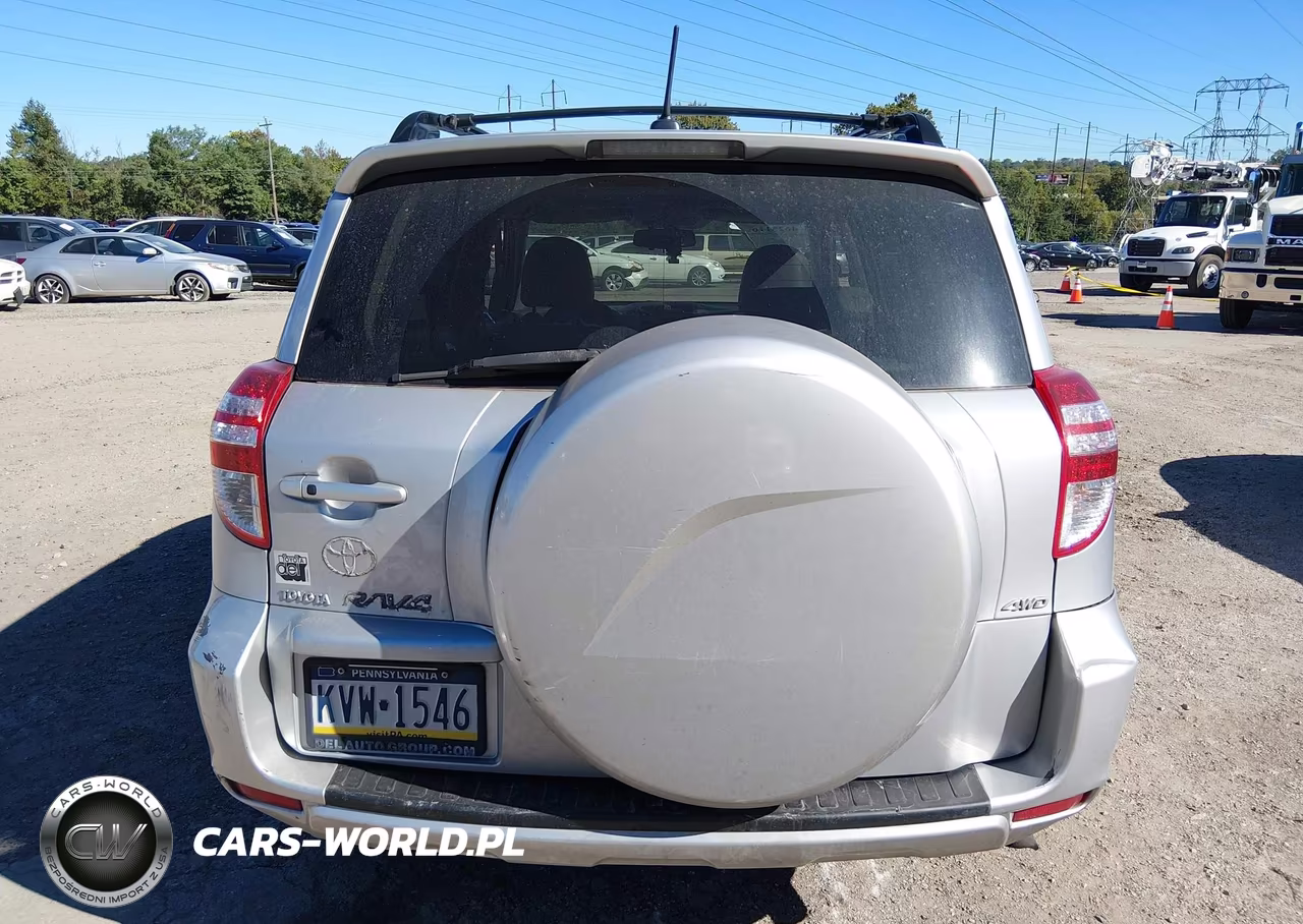 2010 Toyota Rav4 Limited VIN:JTMDF4DV4AD035924 - 16