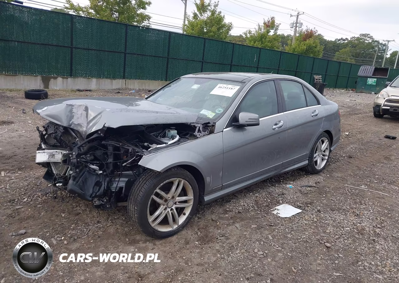 2013 Mercedes-Benz C 300 Sport 4Matic VIN:WDDGF8ABXDA844161 - 2
