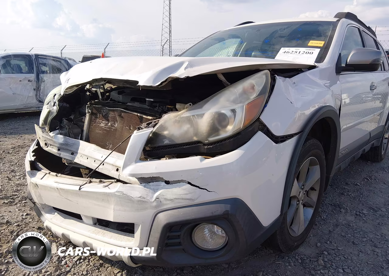 2014 Subaru Outback 3.6R Limited VIN:4S4BRDPC1E2300076 - 6