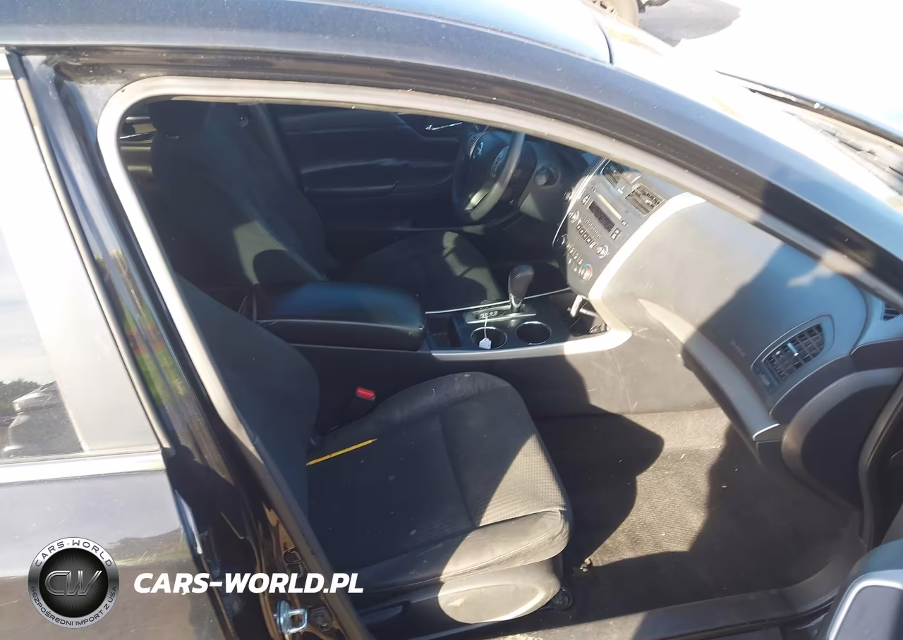 2015 Nissan Altima 2.5 S VIN:1N4AL3AP7FC450847 - 5