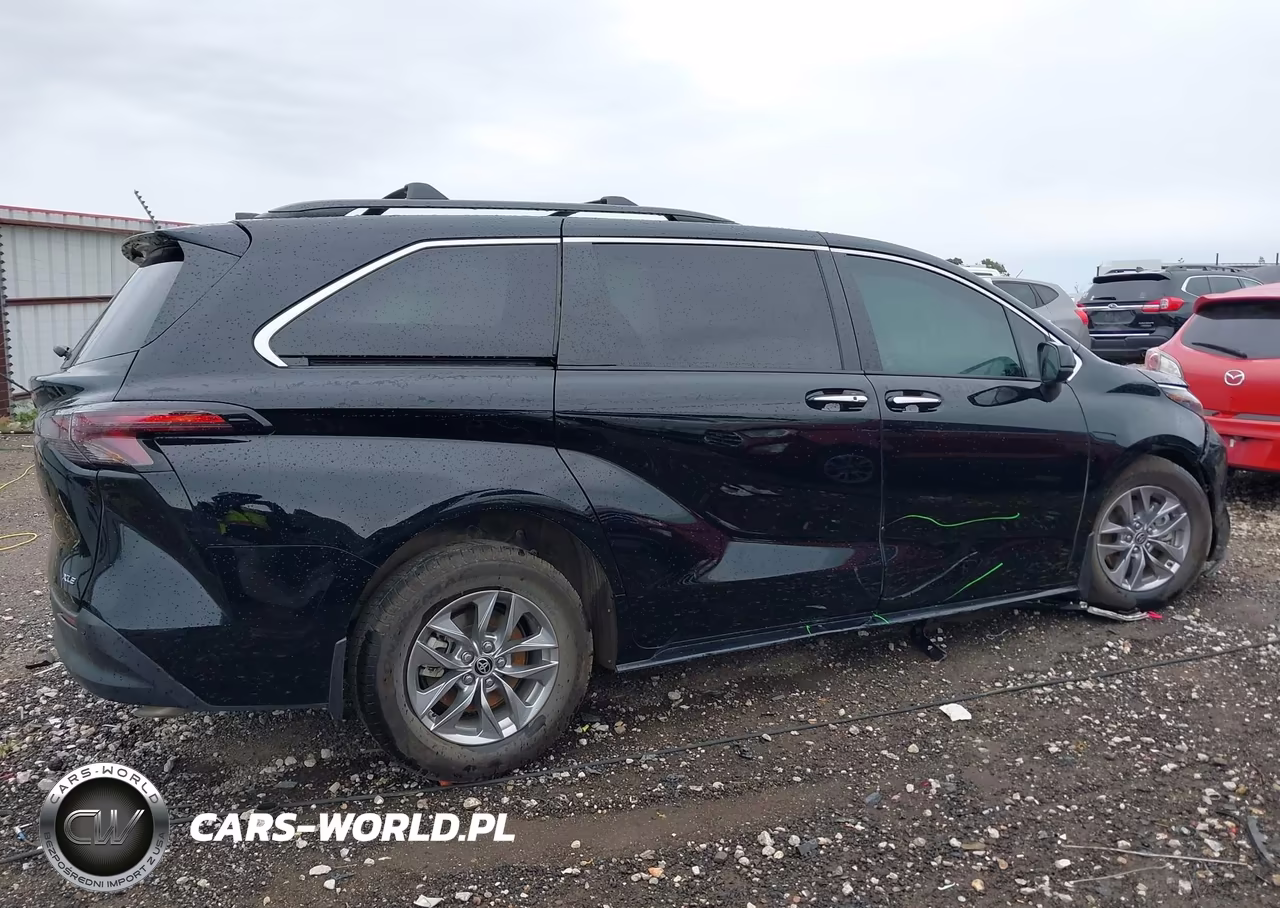 2025 Toyota Sienna Xle VIN:5TDJRKEC5SS244056 - 13