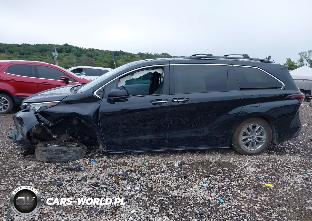 2025 Toyota Sienna Xle VIN:5TDJRKEC5SS244056 - 14