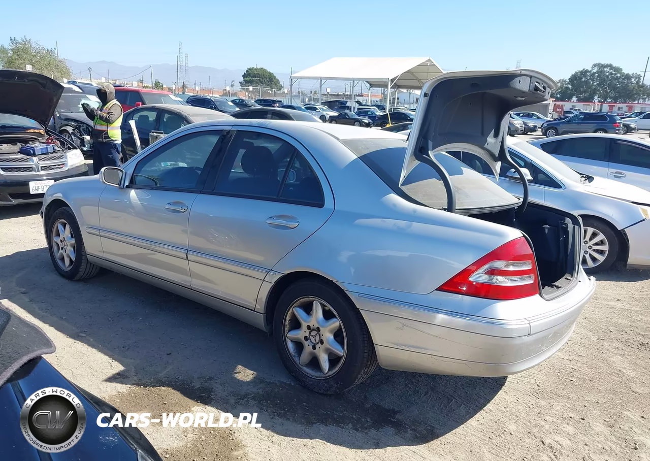 2002 Mercedes-Benz C 320 VIN:WDBRF64J42F279852 - 3