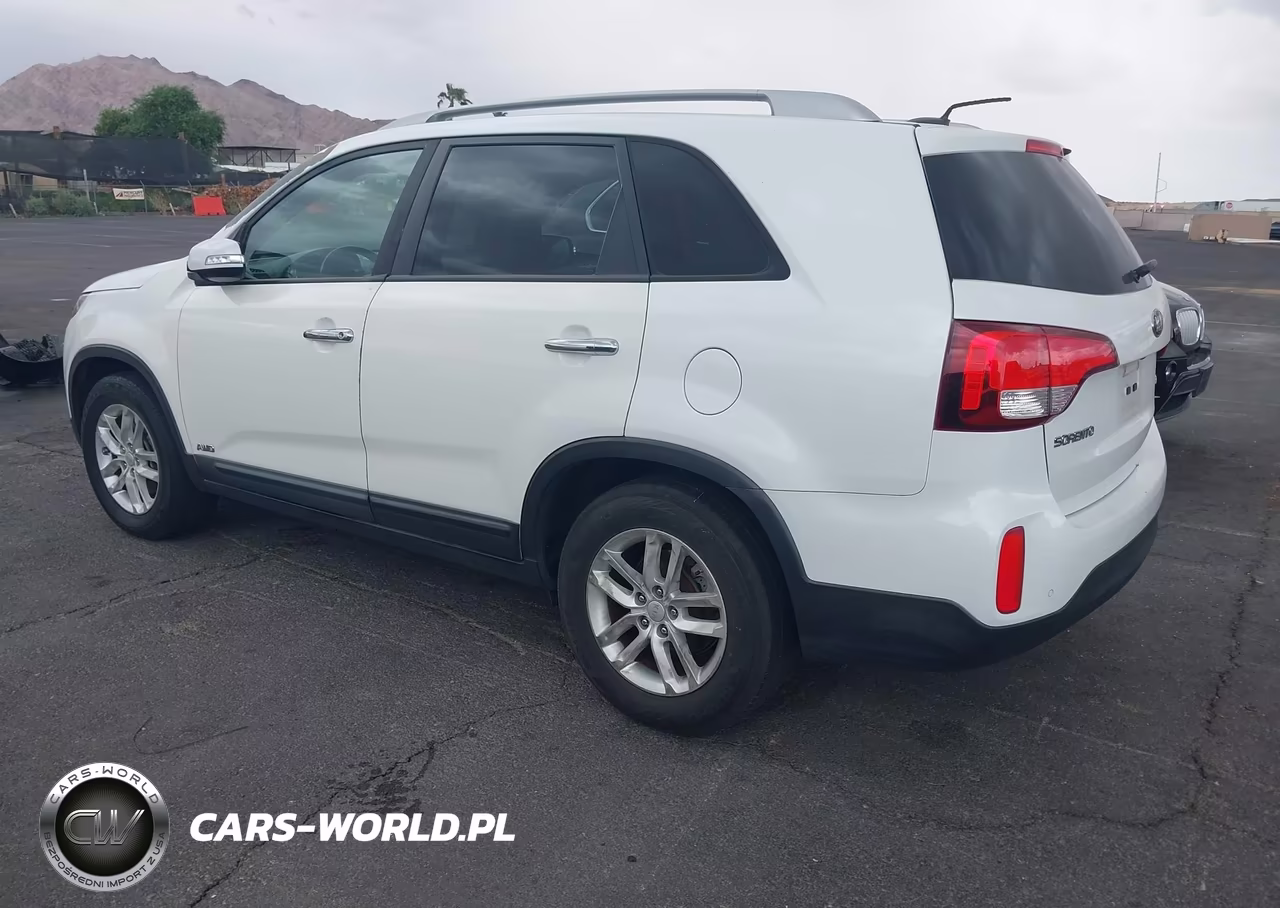 2014 Kia Sorento Lx VIN:5XYKTCA60EG523248 - 3