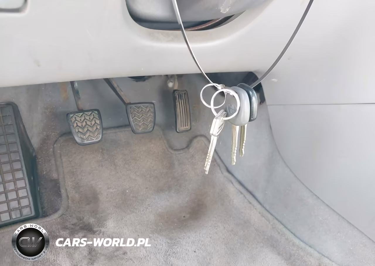 2005 Toyota Corolla Ce VIN:2T1BR32E45C509160 - 11