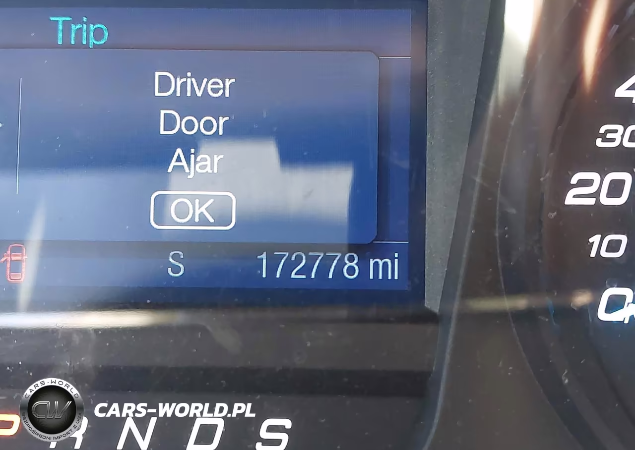 2016 Ford Taurus Se VIN:1FAHP2D85GG132169 - 16