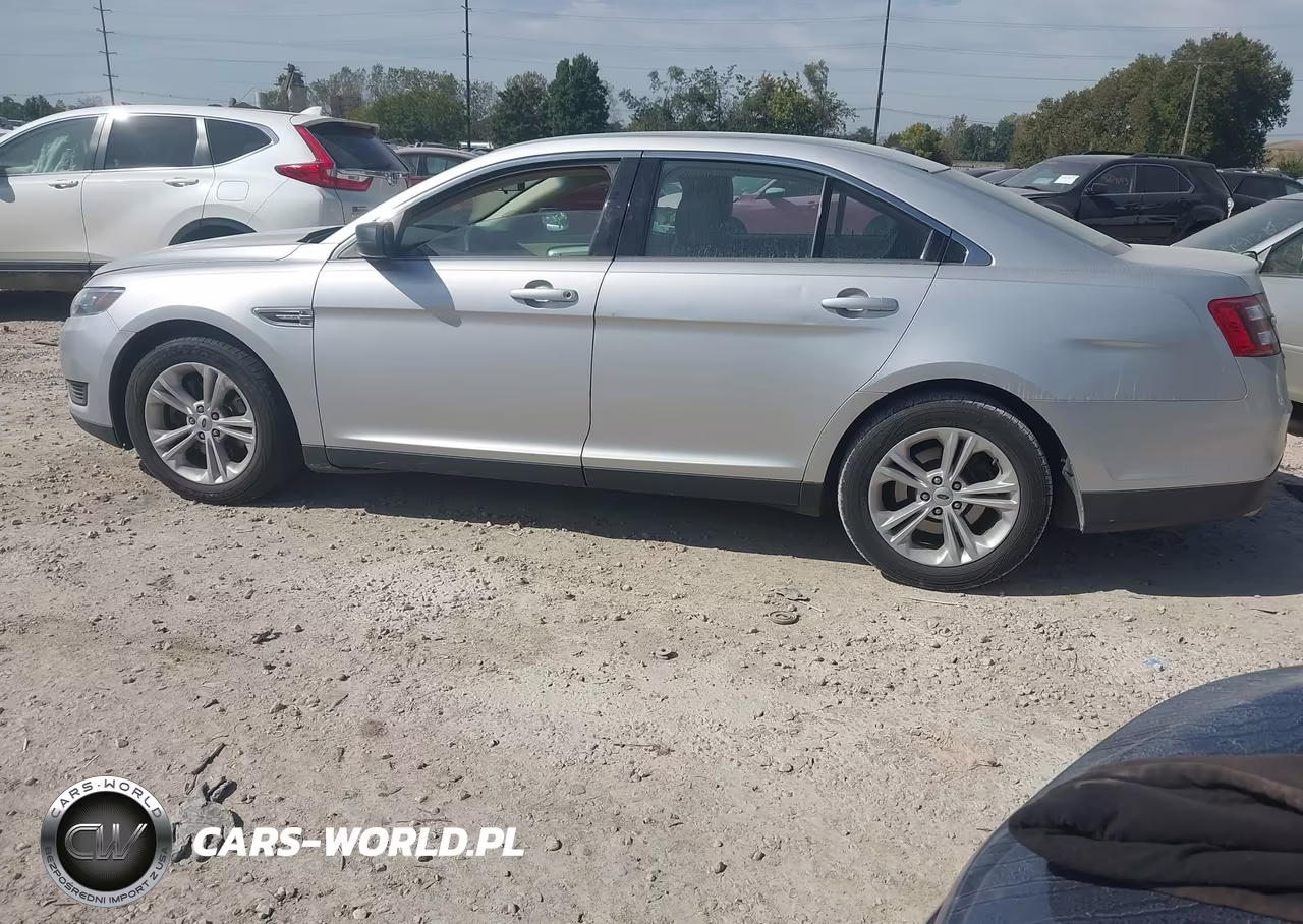 2016 Ford Taurus Se VIN:1FAHP2D85GG132169 - 3