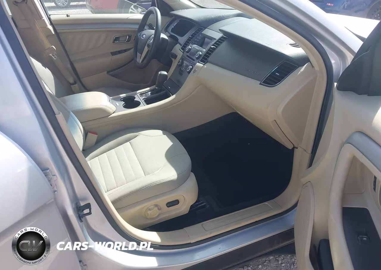 2016 Ford Taurus Se VIN:1FAHP2D85GG132169 - 5