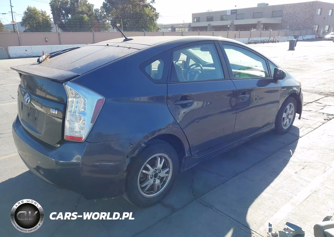 2010 Toyota Prius Ii VIN:JTDKN3DU5A0099652 - 4