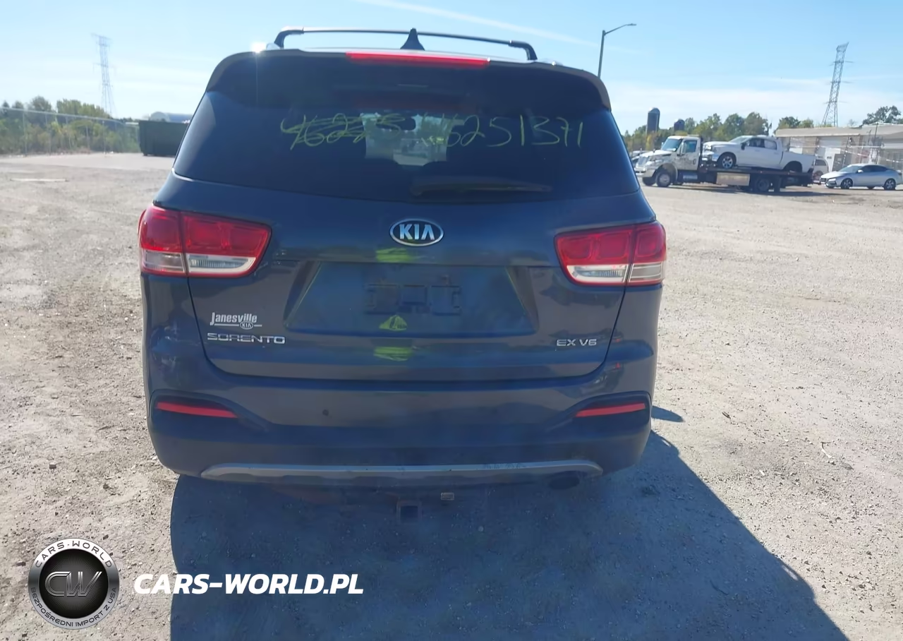 2016 Kia Sorento 3.3L Ex VIN:5XYPHDA58GG129892 - 16