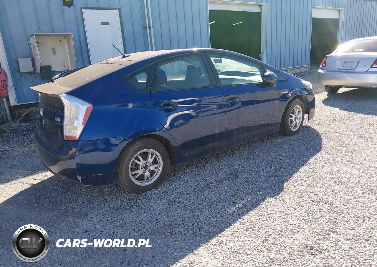 2010 Toyota Prius Iii VIN:JTDKN3DU8A5182432 - 4