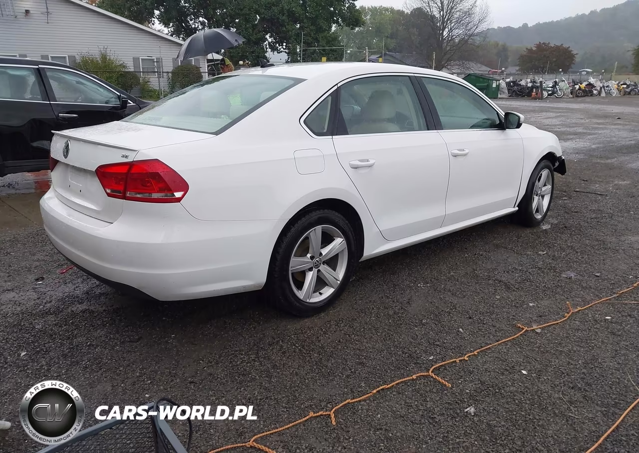 2013 Volkswagen Passat Se W-Sunroof VIN:1VWBP7A37DC039434 - 4